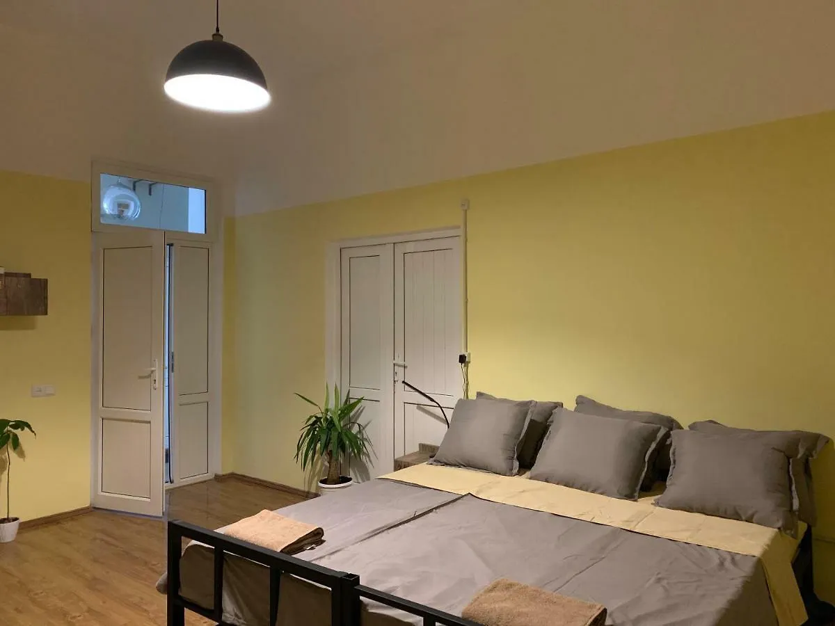 Bibliotek Hostel Tbilisi Georgia
